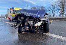 Wörrstadt: Verkehrsunfall mit verletzter Person, Raser beteiligt, Zeugensuche