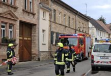 Erfolgreiche Brandbekämpfung in Siefersheimer Landwirtschaftsbetrieb – Kriminalpolizei ermittelt bei möglicher Brandstiftung Feuerwehr im Einsatz Siefersheim