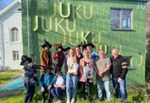 Alser Hexen überreichen 2.500 Euro für Frauen- und Mädchenarbeit im JUKU