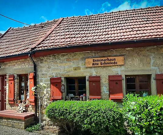 Arbeiten und Wohlfühlen im Seminarhaus „Alte Schmiede“ in Nieder-Wiesen