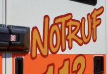 Besorgte Bekannte alarmiert Polizei: Senior nach Sturz gerettet