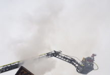 Dachstuhlbrand in Alzey – Großaufgebot der Feuerwehr im Einsatz