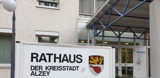 Stadtverwaltung Alzey zwischen den Jahren geschlossen – Notdienste eingerichtet