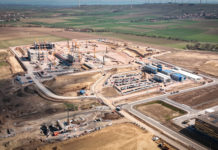 Hoher Besuch auf Eli Lilly Baustelle: Ministerpräsident Schweitzer und Wirtschaftsministerin Schmitt loben Milliarden-Investition