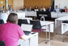 Kreisausschuss Alzey-Worms stimmt einstimmig