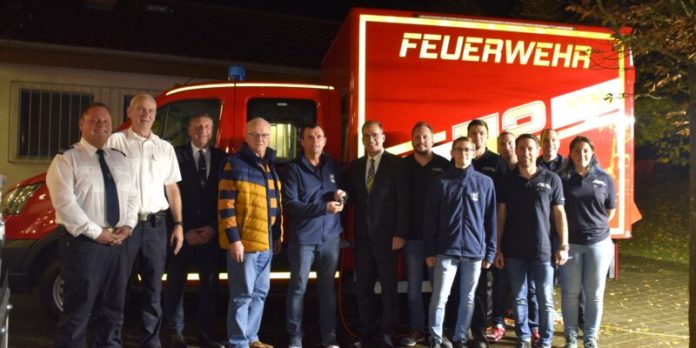 FFW-FZ-Uebergabe-800x400