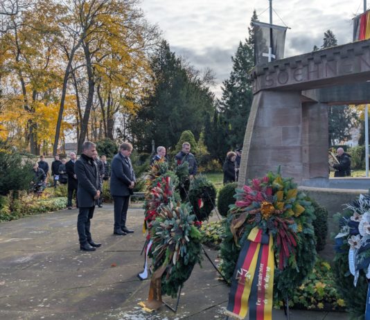 Volkstrauertag: Gedenken auf dem Alzeyer Friedhof