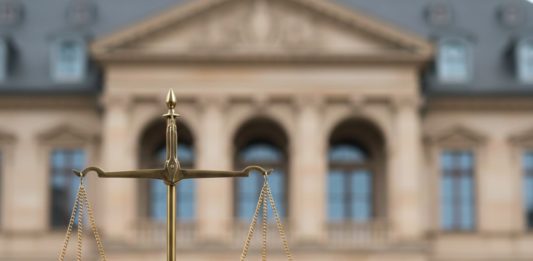 Eilantrag abgelehnt: AfD-Direktkandidatin darf von Podiumsdiskussion ausgeschlossen werden