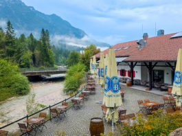 Fünf Sterne unter Deutschlands höchstem Berg: Warum sich das Camping Resort Zugspitze auch ohne Zugspitz-Gipfel lohnt