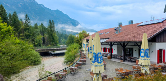 Fünf Sterne unter Deutschlands höchstem Berg: Warum sich das Camping Resort Zugspitze auch ohne Zugspitz-Gipfel lohnt