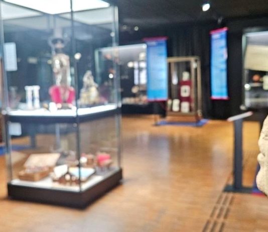 „Giganten im Garten“: Museum Alzey zeigt 600 Zeugnisse aus der Stadtgeschichte